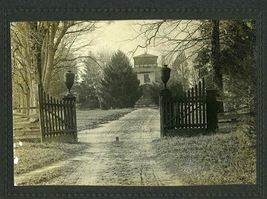 Photograph of Hayes Plantation, circa 1900-1946. Item H.1946.14.88 from the collection of the North Carolina Museum of History. 