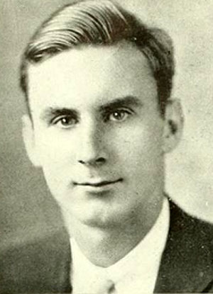 Senior portrait of Earl Baker Ruth, from the 1938 University of North Carolina yearbook <i>Yackety Yack</i>, Volume XLVIII. Published 1938 by the Carolina Publications Union, Chapel Hill, N.C. 